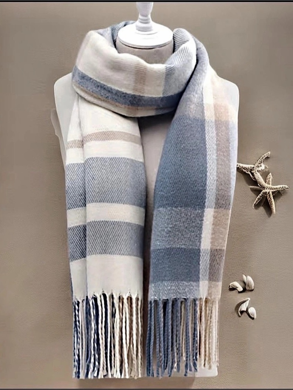 ✴️New✴️Plaid Scarf in Blue & White - Picture 2 of 2